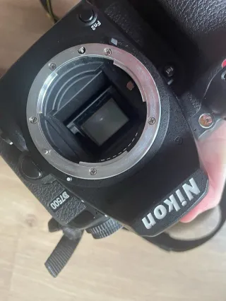 Nikon D7500 con 6 baterías