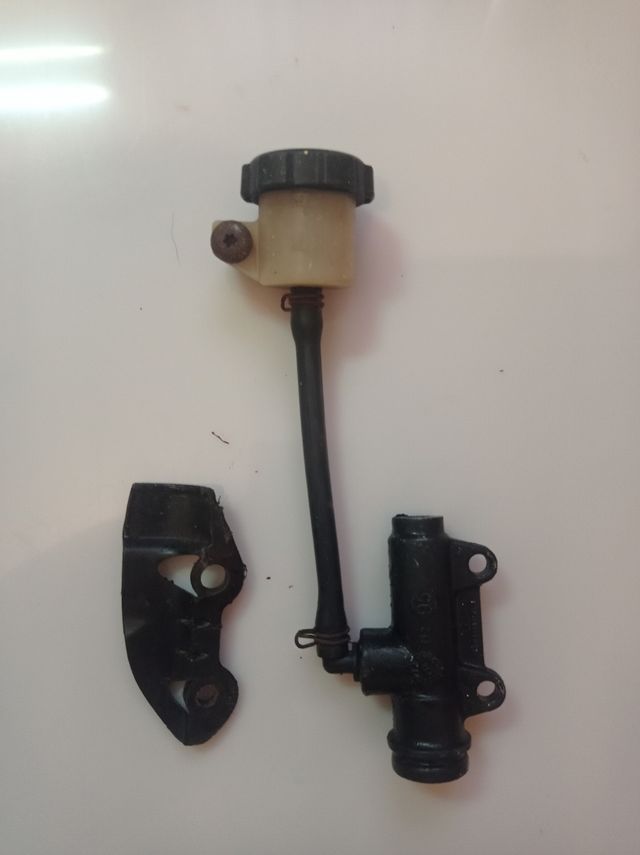 Bomba de freno Rieju RR