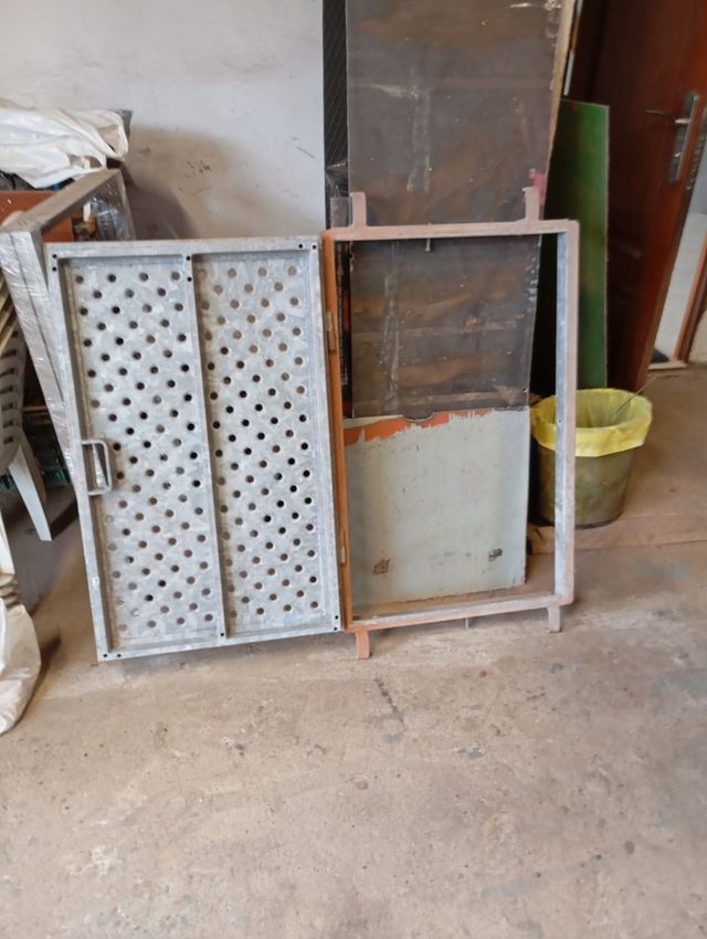 SE VENDEN PLATAFORMAS DE ANDAMIO CON PUERTA