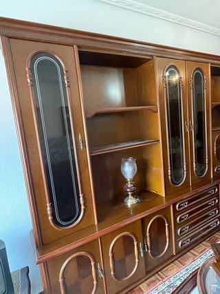 Mueble salón madera - vitrina (Torrelavega)