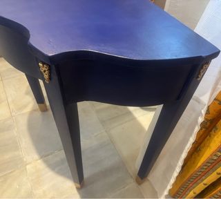Mesa recibidor antigua restaurada azul
