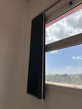 Tenda a schermo verticale in fibra di vetro Corti