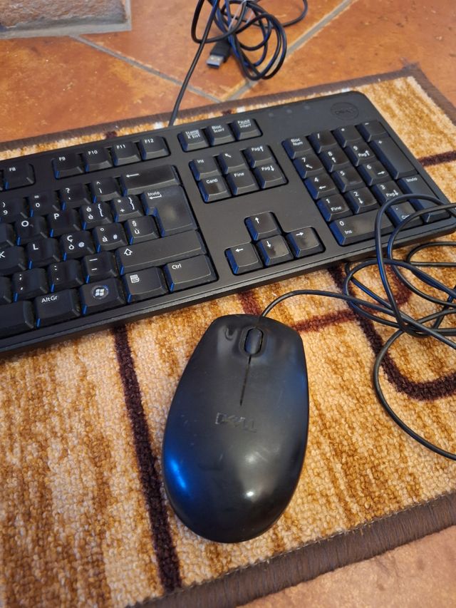 Tastiera più mouse DELL