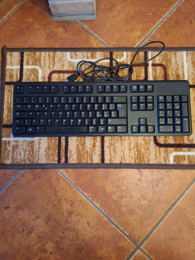 Tastiera più mouse DELL