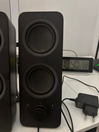 Altavoces Logitech 2.0
