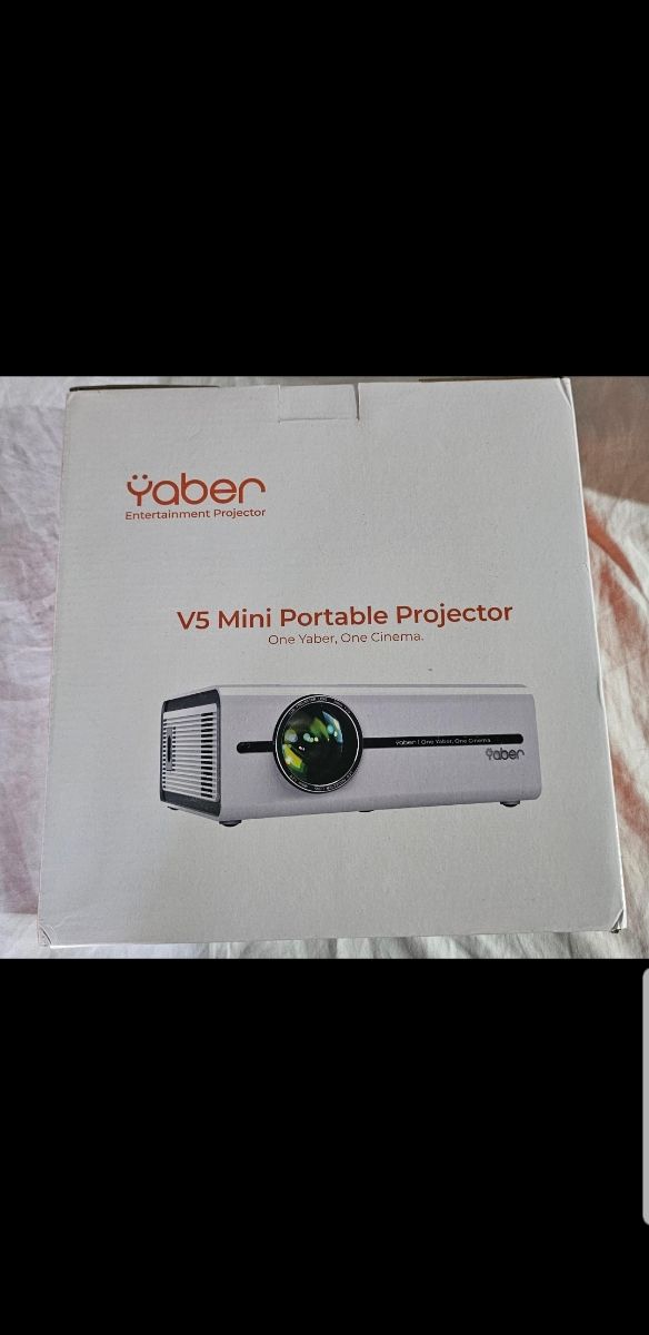Proyector Portátil V5 Mini Yaber