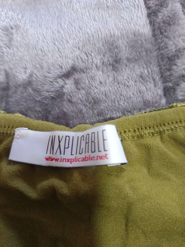 Vestido de encaje de Inexplicable