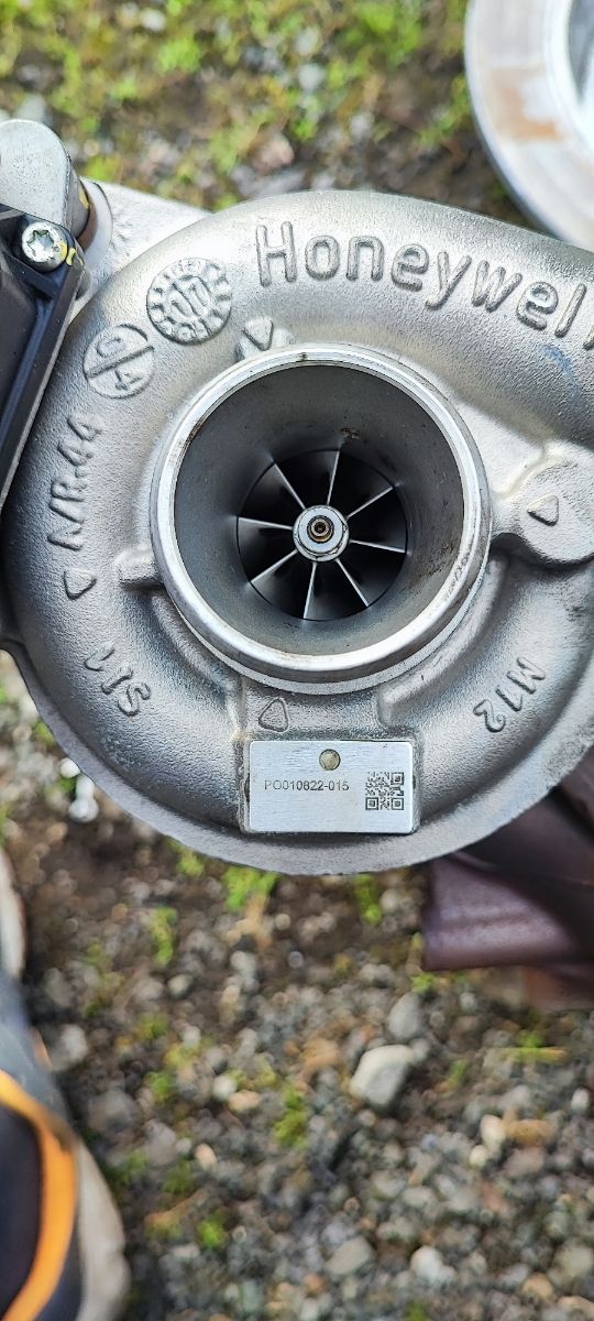 Turbo Kia Carens 1.7 CRDi