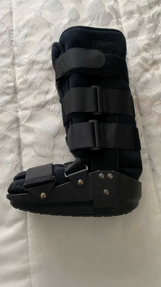 Bota ortopedica. Walker