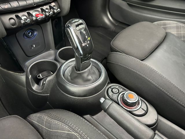 MINI COOPER D CABRIO 1.5 116CV AUTO. 7 VELOCIDADES