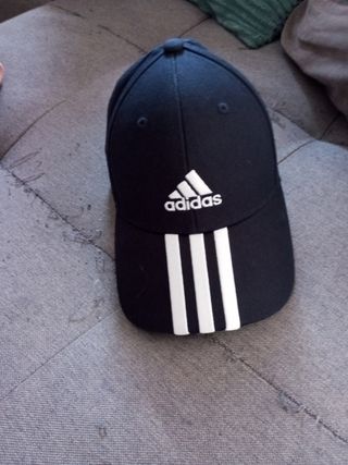 Gorra Adidas azul c/3 rayas