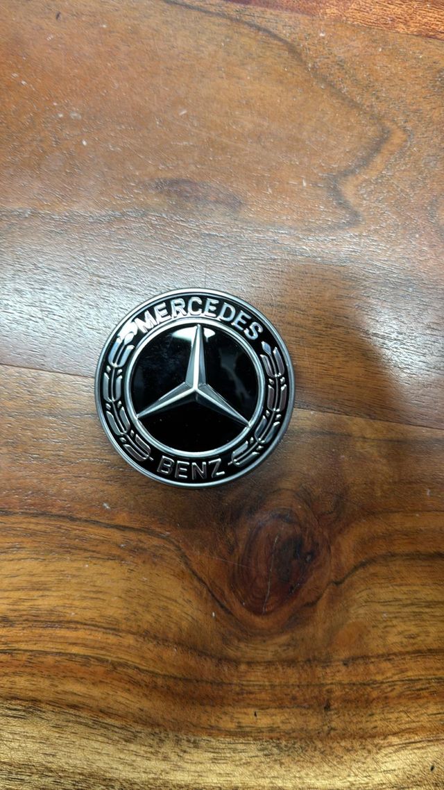 Emblema Mercedes