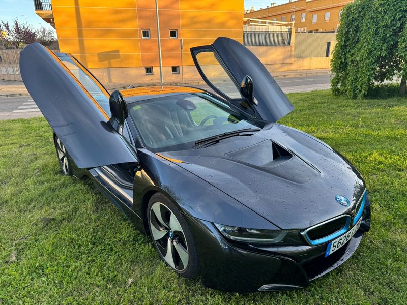 BMW i8 2016 - foto 1