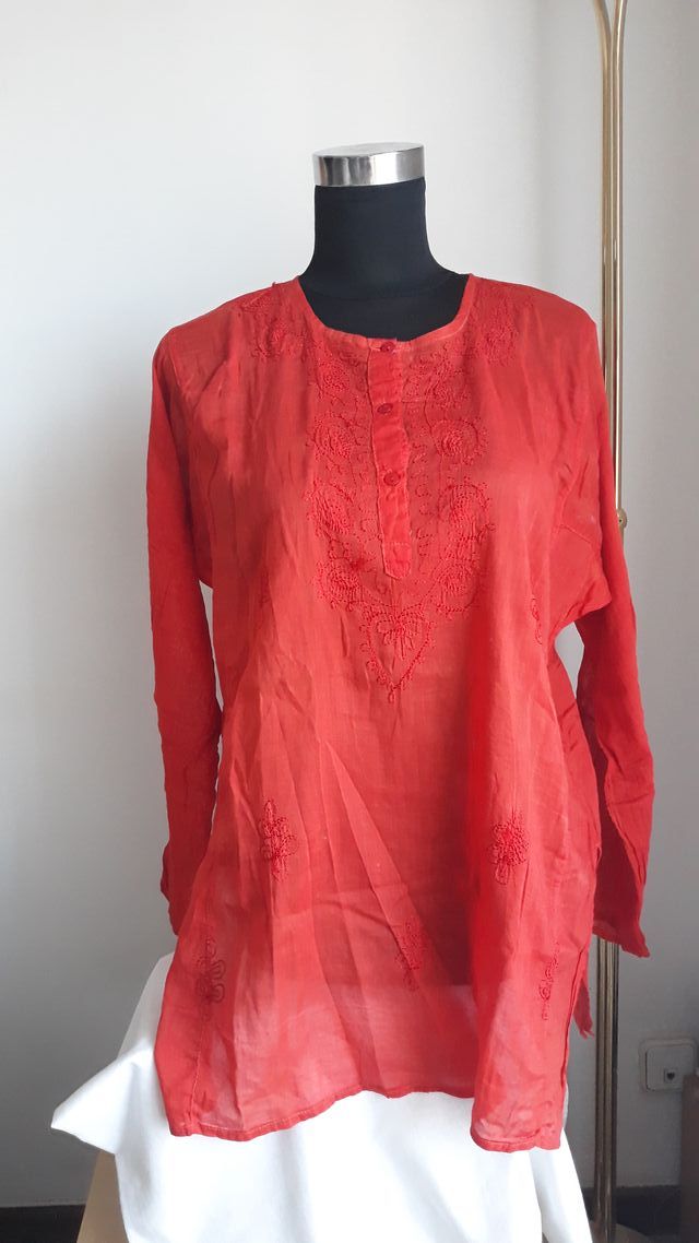 BLUSA ROJO TRANSPARENTE BORDADA