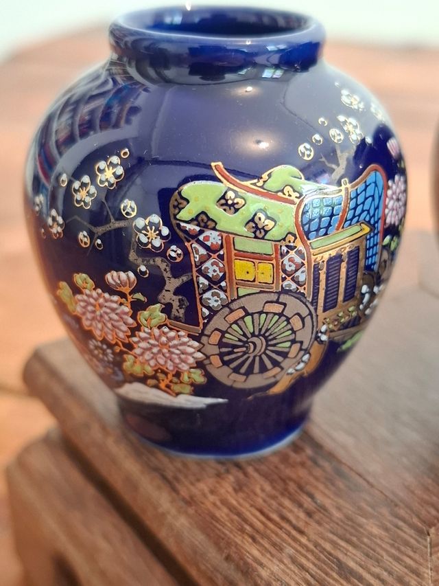 Jarrones japoneses porcelana Sathuma miniatura