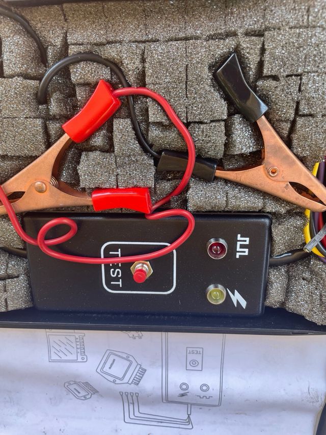 TESTER PER MODULI DI ACCENSIONE A TRANSISTOR