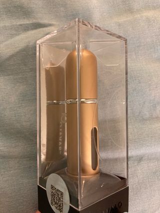 Refillable parfum spray