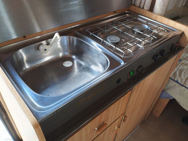 Moncayo Alhambra menos de 750 kl con aire AC