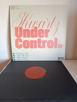 MAXVINILOS - Kwartz – Under Control EP