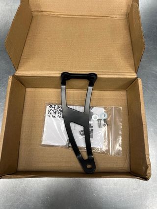 Soporte escape RG Suzuki GSXR 600/750