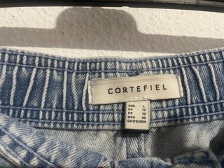 Pantalones rayas azul marino y vaquero corto