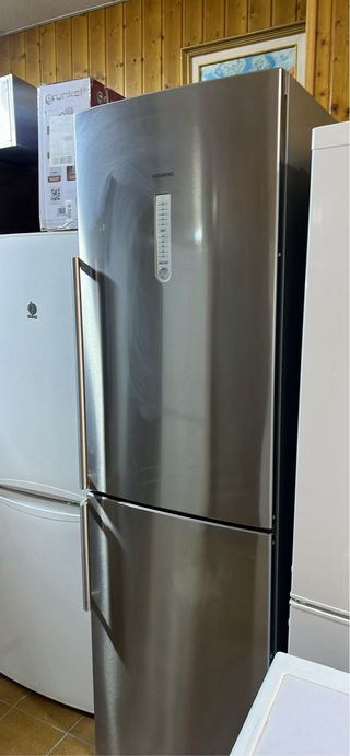 Frigorifero 2  porte in acciaio inox