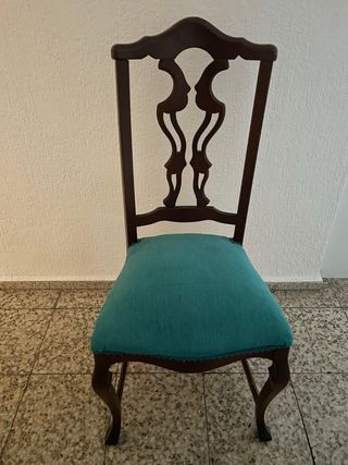 4 Sillas antiguas de madera