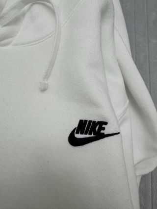 Sudade Nike L