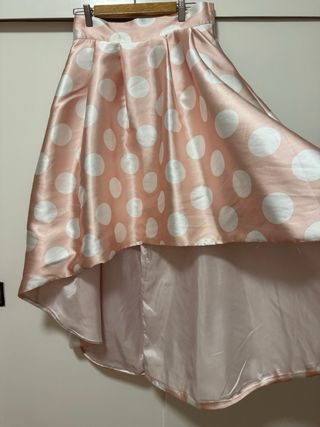 Falda rosa de vestir con lunares blancos