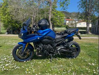 Yamaha FZ8 Azul - Moto