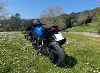 Yamaha FZ8 Azul - Moto