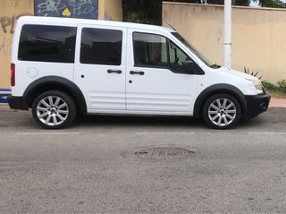 Ford Tourneo Connect 2012 escucho propuestas