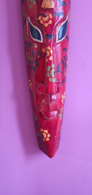 Máscara de madera tallada - Decoración