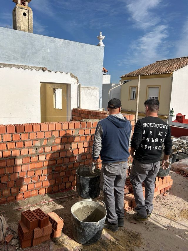 SERVICIO DE ALBAÑIL PRESUPUESTO SIN COMPROMISO