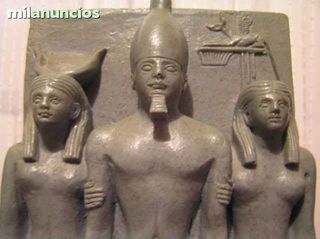 Escultura TRIADA DE MICERINOS.