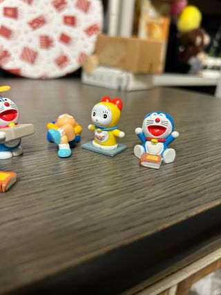 5 personaggi Doraemon