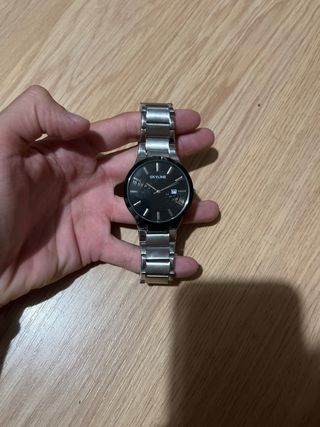 reloj plateado