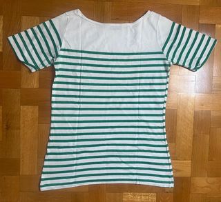 Camiseta de chica. Pull Bear. Talla M