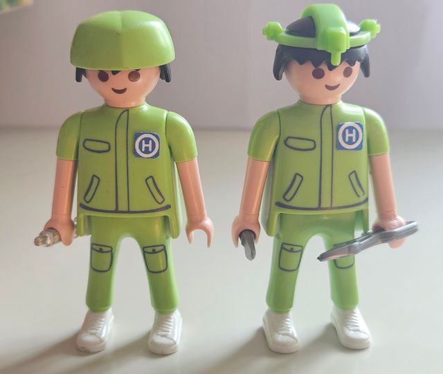 Cirujanos custom Playmobil de segunda mano por 18 EUR en
