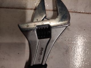 Llave inglesa 8" SW200