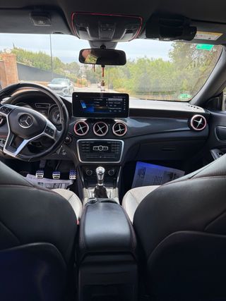 Mercedes-Benz Clase CLA AMG LINE 