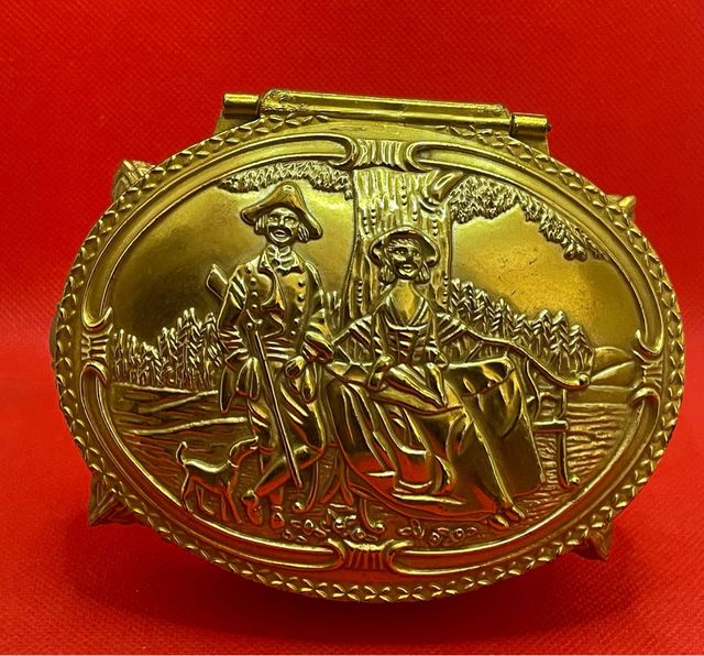 Portagioie vintage in oro di Hong Kong