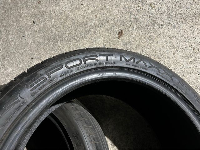 225/45/19 Dunlop Sport Maxx RT