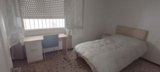 Alquilo habitación en Piso de 170 m (centro ELCHE)
