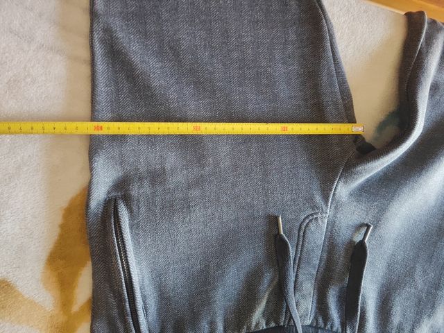 Pantalón gris oscuro invierno. L. C&A