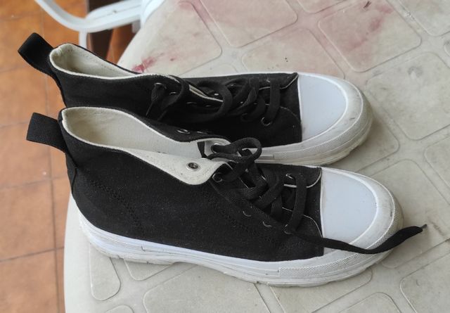 Zapatillas negras altas
