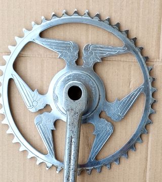 bicicleta Motobecane pedaleira e pedais