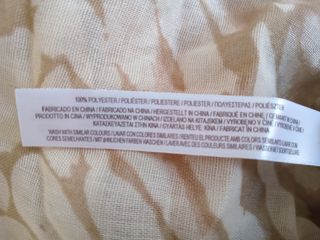 Pañuelo Primark beige y blanco