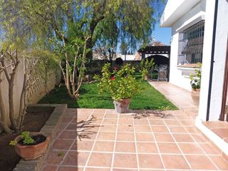 Chalet en alquiler en Sanlúcar la Mayor