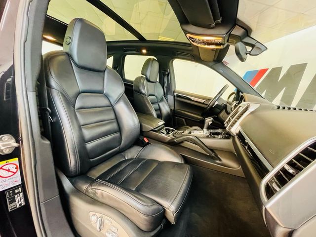 Porsche Cayenne 2012